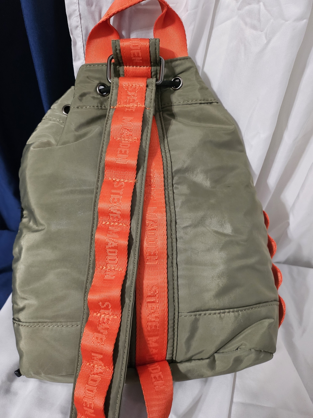 Steve Madden Olive Green and Orange Drawstring Bucket Bag - Picture 3 of 5